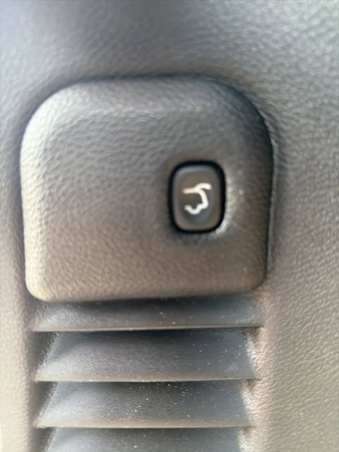 Used 2018 Jeep Grand Cherokee Altitude image 20