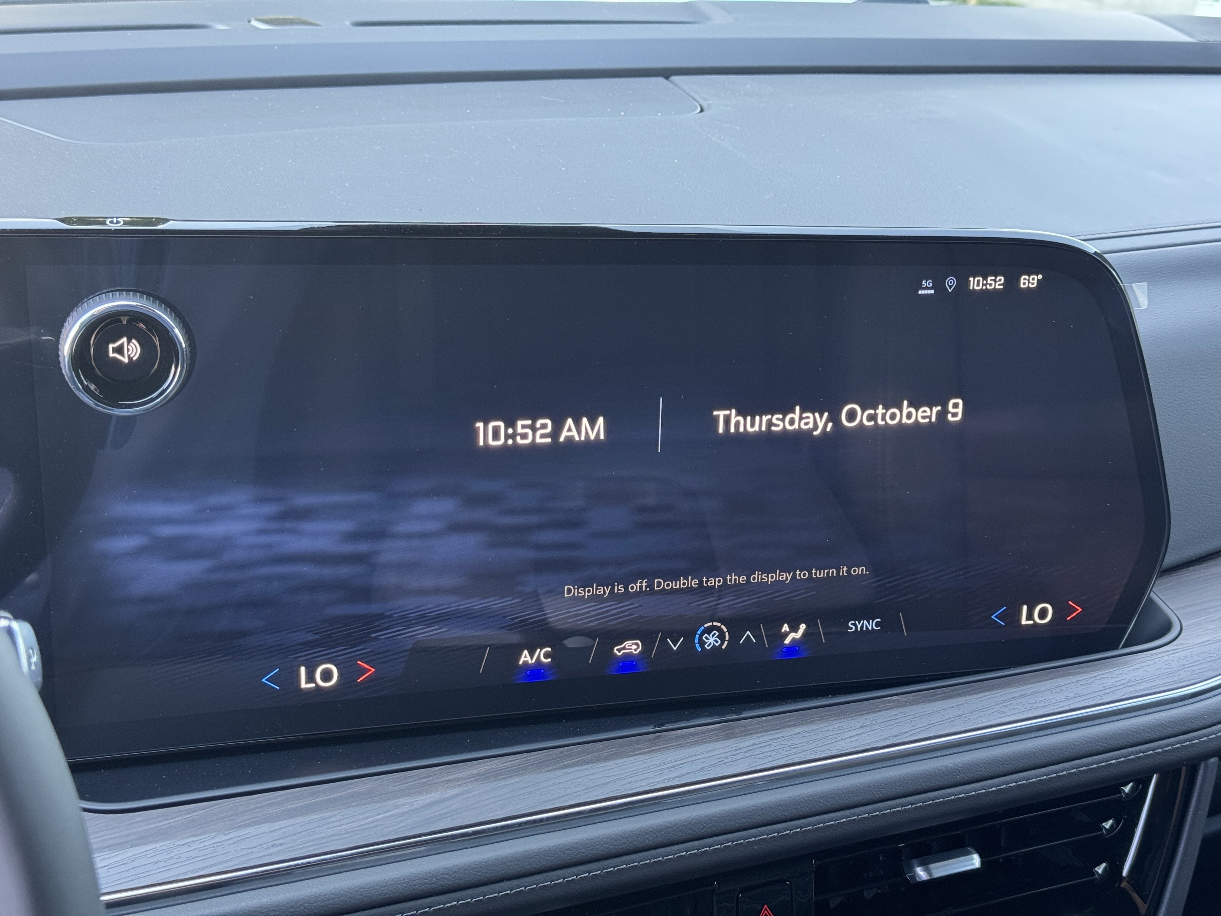 New 2026 Chevrolet Tahoe LS image 20