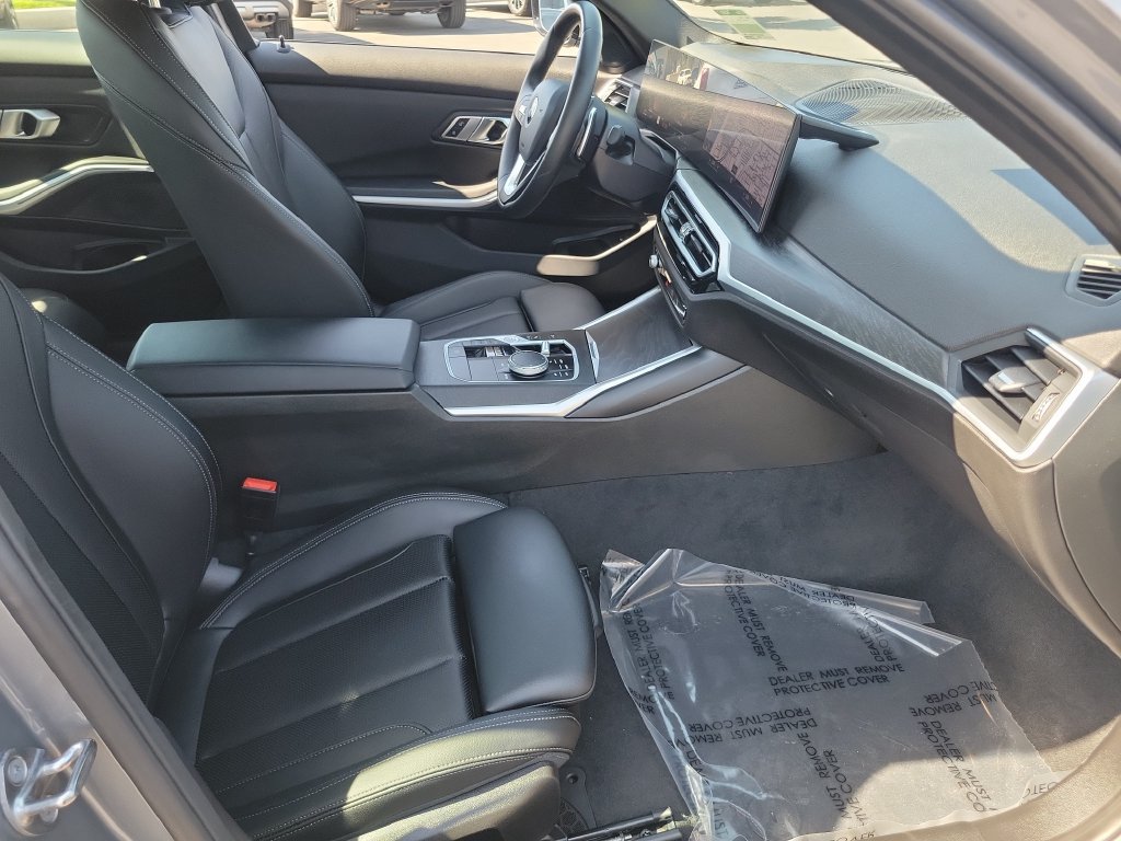 Used 2023 BMW 330i Sedan w/ Driving Assistance Package RWD image 20