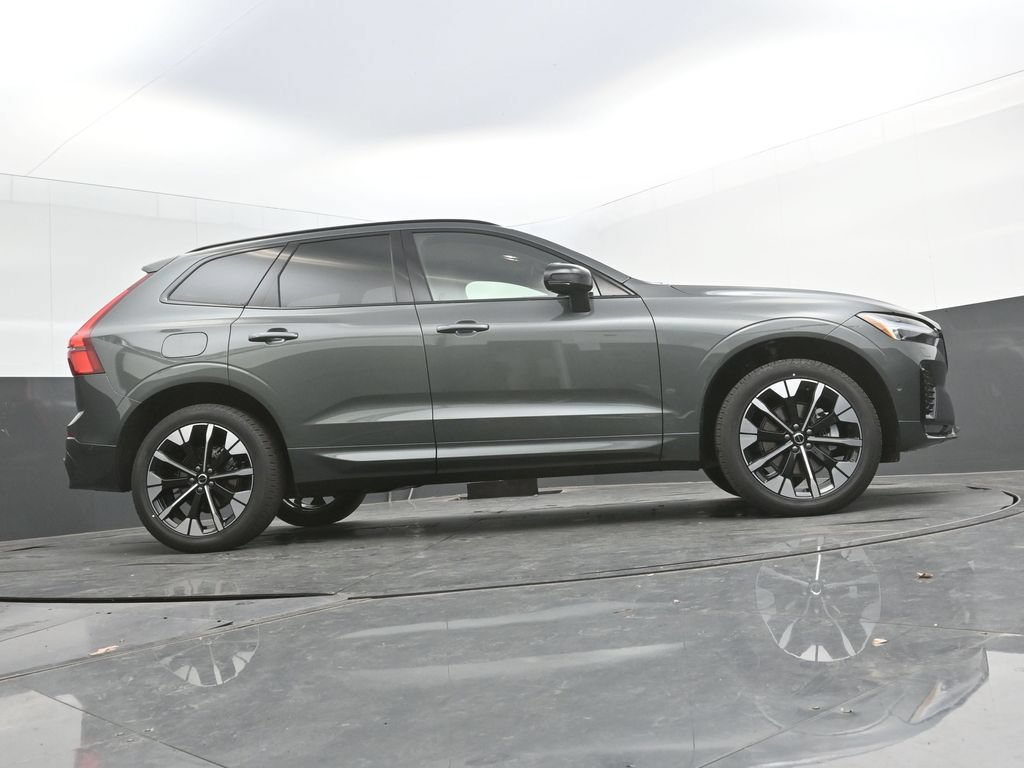 New 2026 Volvo XC60 B5 Plus w/ Climate Package AWD/4WD image 35