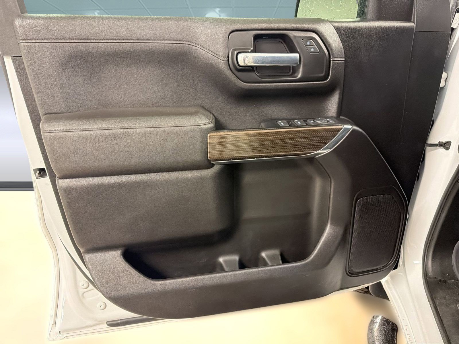 Used 2022 Chevrolet Silverado 1500 LT image 20