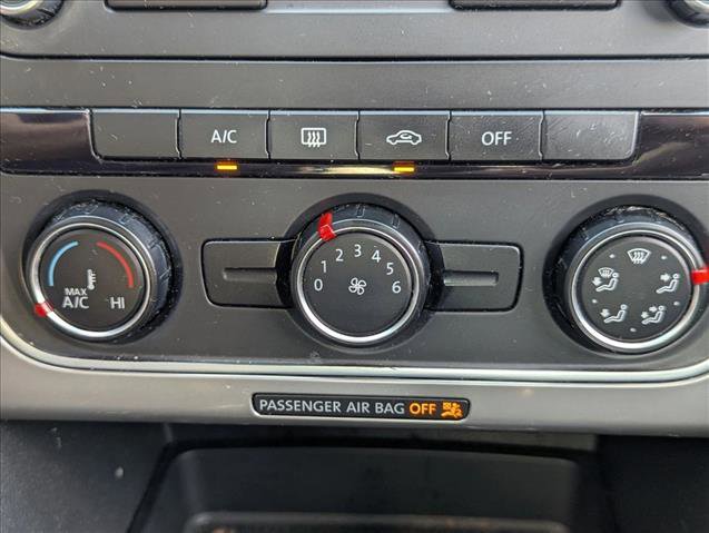 Used 2015 Volkswagen Passat 1.8T S image 11