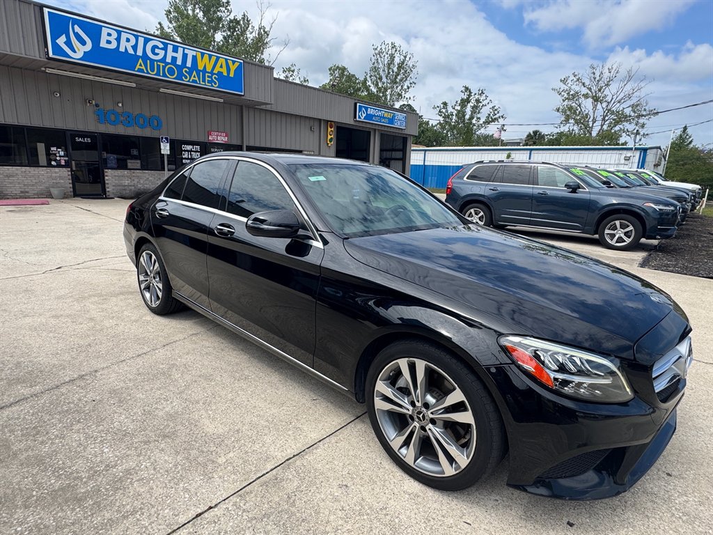 Used 2019 Mercedes-Benz C 300 Sedan image 3