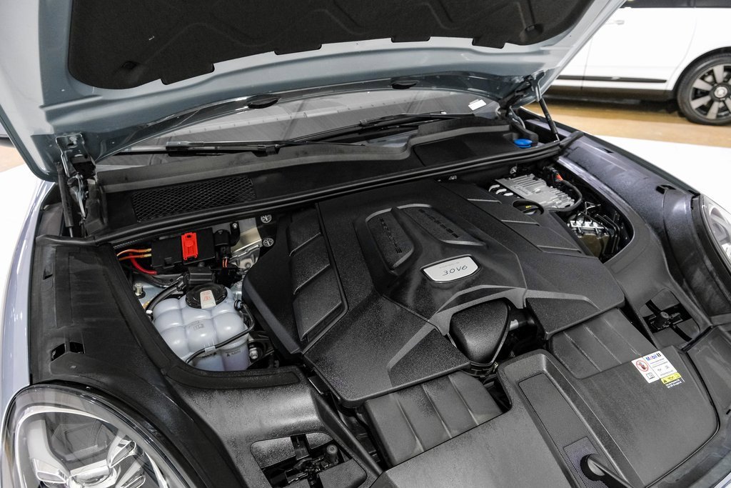 Used 2023 Porsche Cayenne image 47