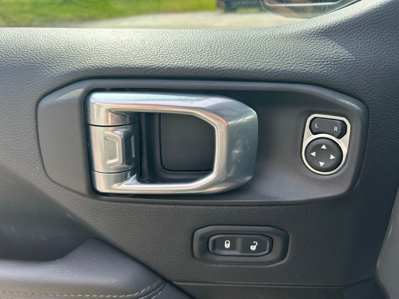 Certified 2023 Jeep Wrangler Unlimited Sahara image 13