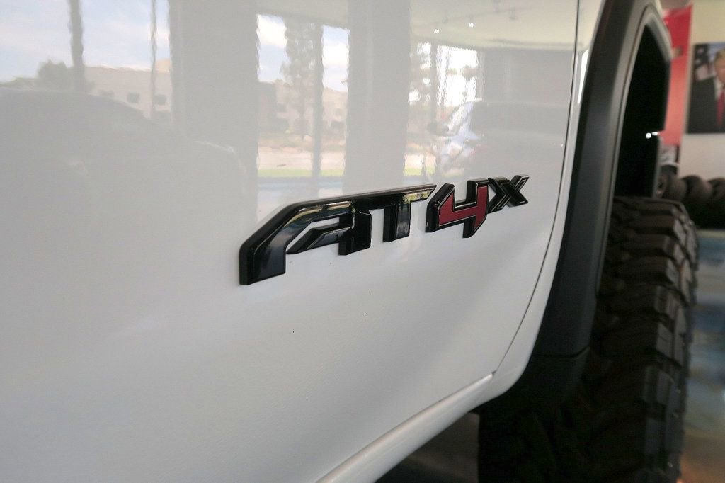 Used 2025 GMC Sierra 2500 AT4X AWD/4WD image 41
