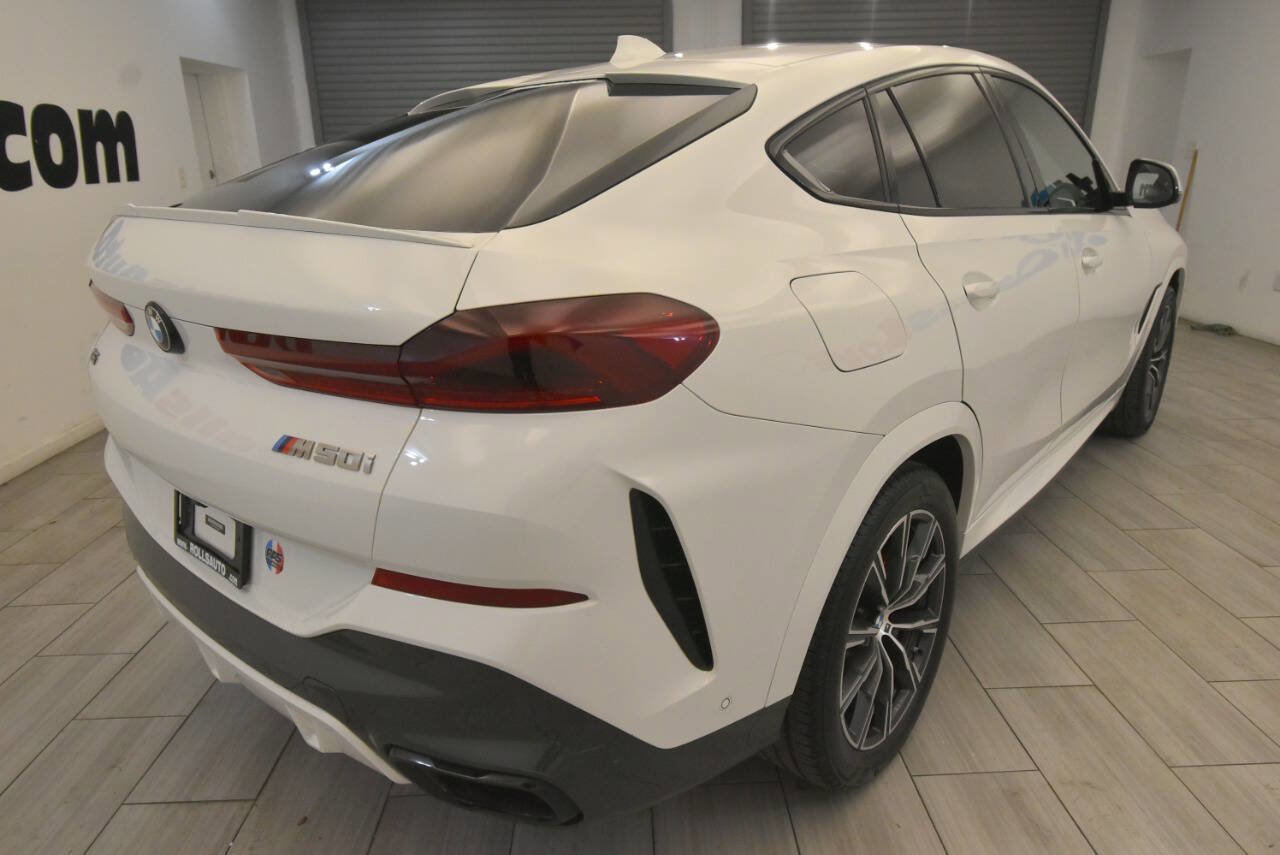 Used 2021 BMW X6 M50i w/ Premium Package image 5