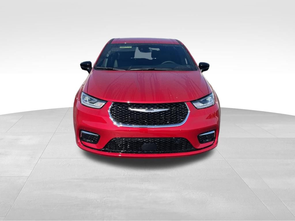 New 2026 Chrysler Pacifica Select image 3