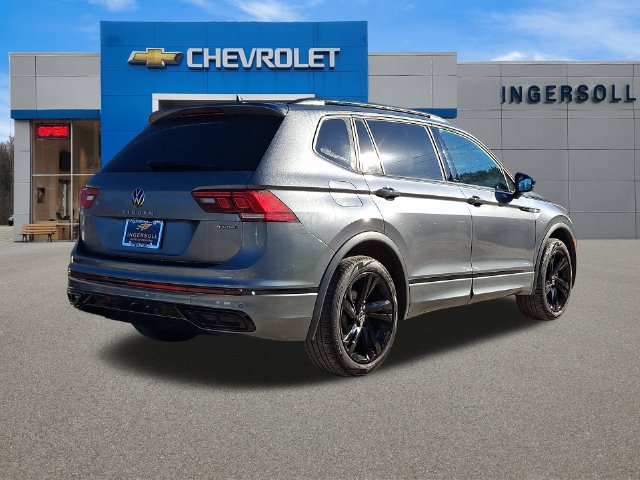 Used 2024 Volkswagen Tiguan SE R-Line AWD/4WD image 25