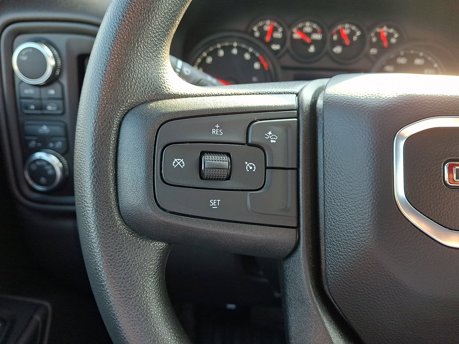 Used 2024 GMC Sierra 1500 Pro w/ Pro Value Package image 19