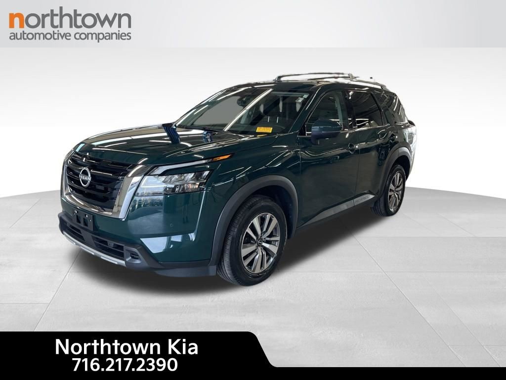 Used 2023 Nissan Pathfinder SL AWD/4WD image 1