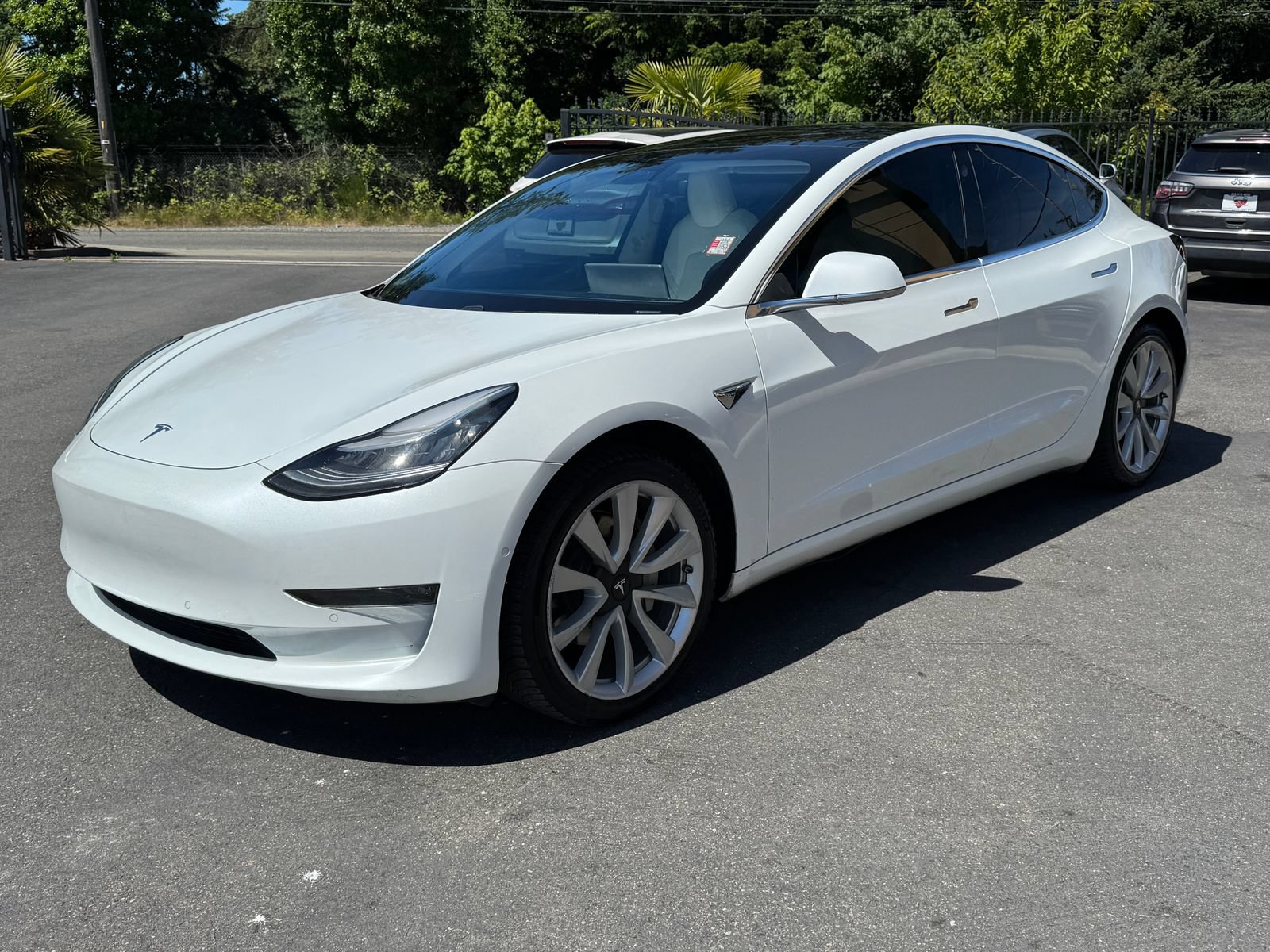 Used 2018 Tesla Model 3 Long Range AWD/4WD image 3