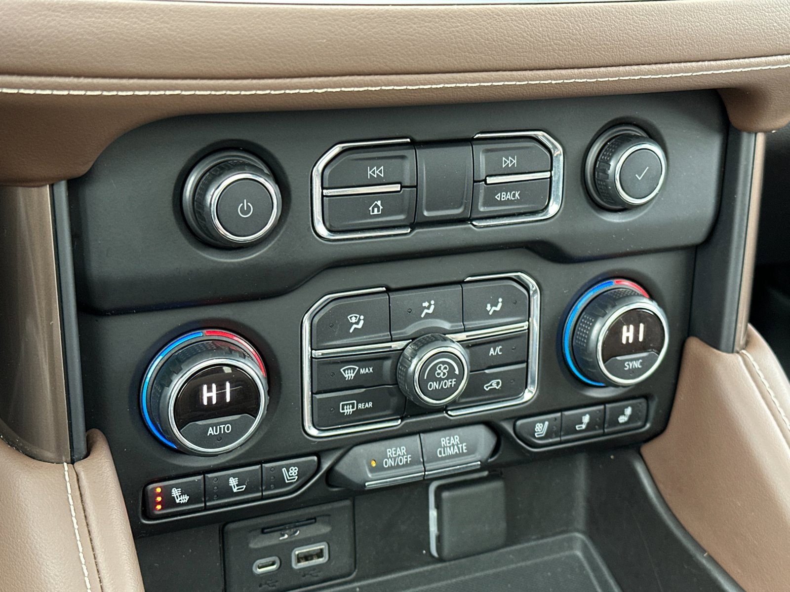 Used 2021 Chevrolet Tahoe High Country image 26