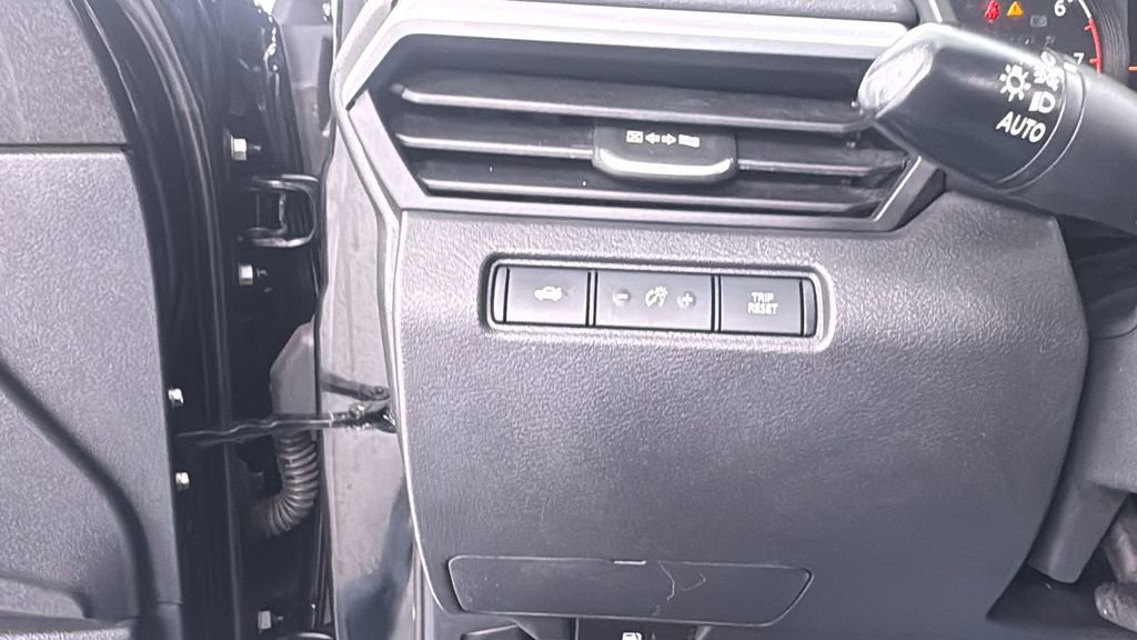 Used 2024 Nissan Altima 2.5 S image 30