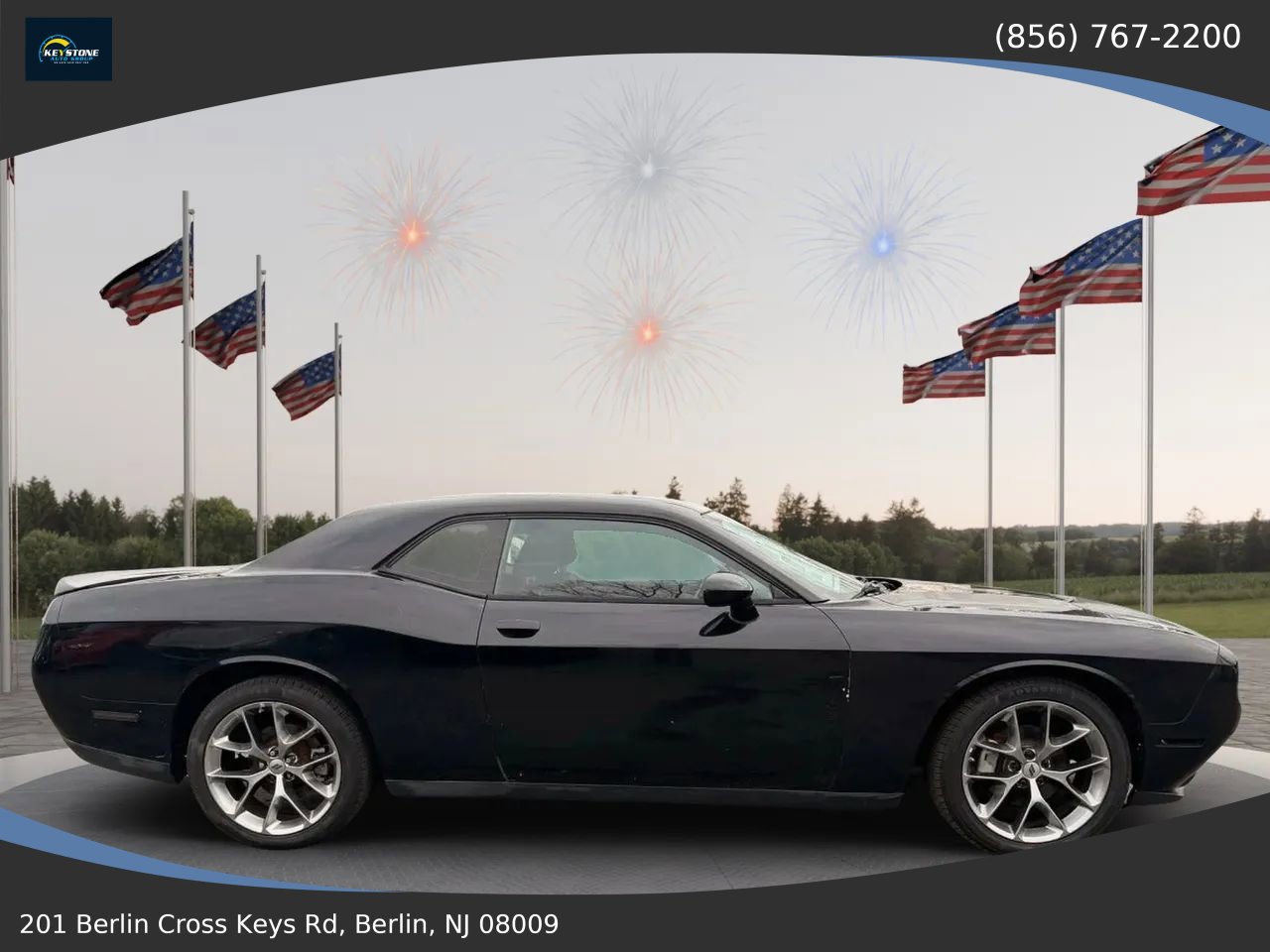 Used 2015 Dodge Challenger SXT RWD image 8