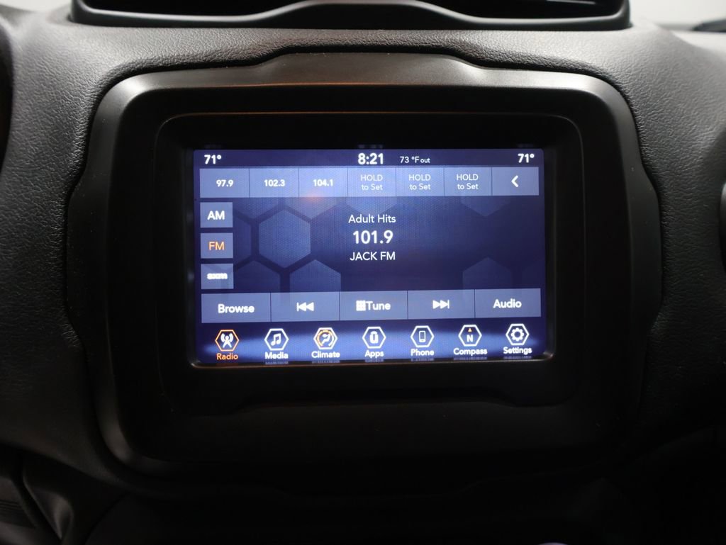 Used 2021 Jeep Renegade Latitude AWD/4WD image 24