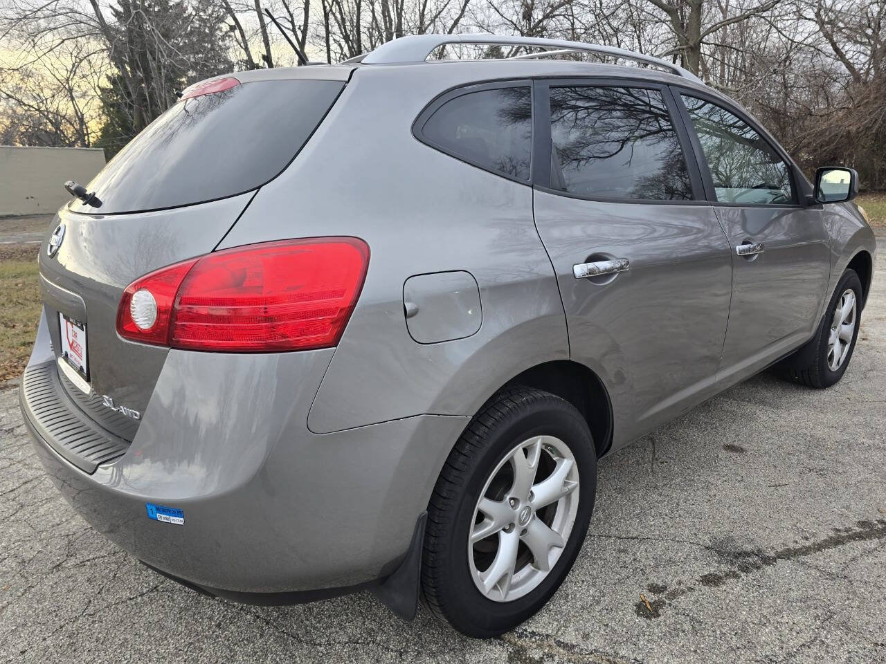 Used 2010 Nissan Rogue SL w/ Premium Pkg AWD/4WD image 7