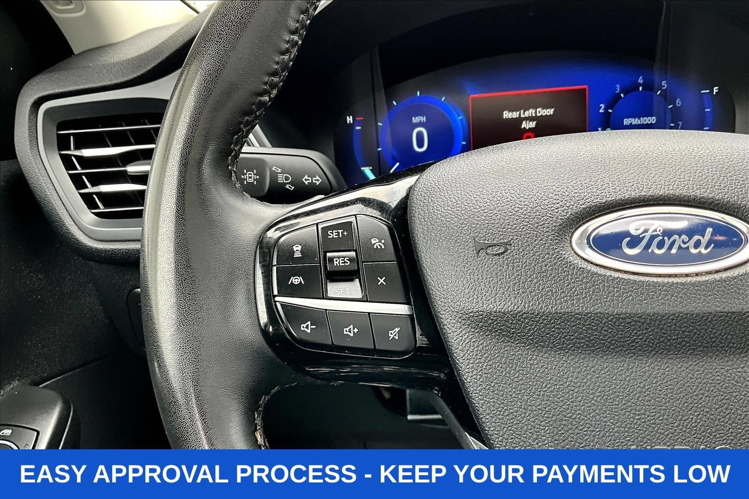 Used 2022 Ford Escape Titanium w/ Class II Trailer Tow Package AWD/4WD image 13