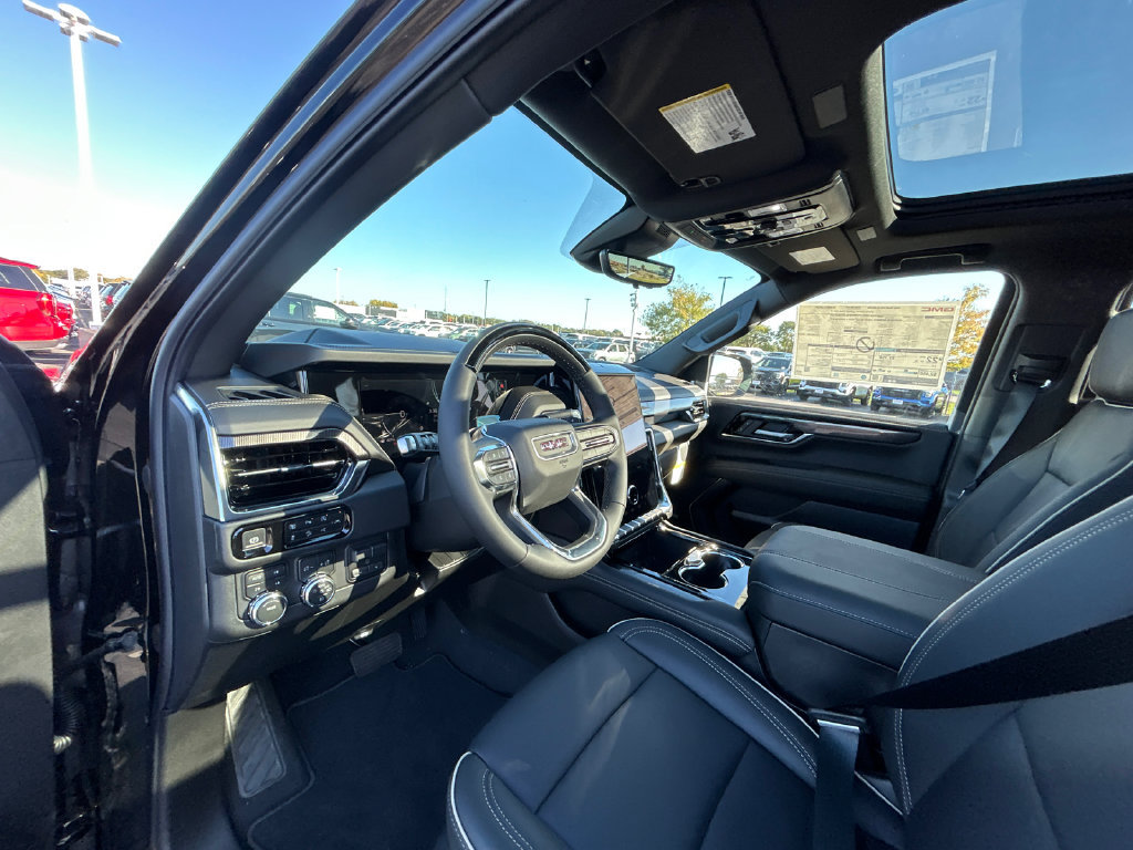 New 2026 GMC Yukon Elevation w/ Elevation Premium Package AWD/4WD image 20