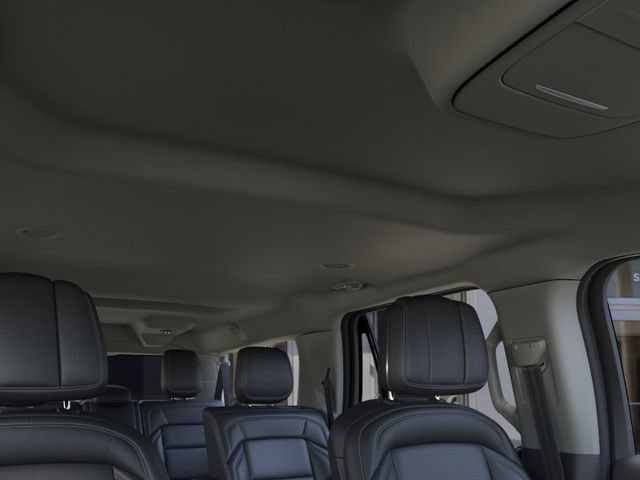 New 2026 Lincoln Navigator L Premier AWD/4WD image 22