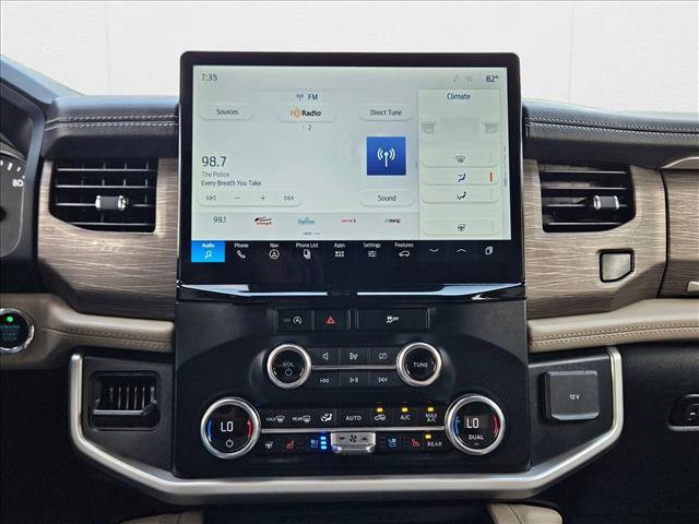 Used 2024 Ford Expedition Max Limited image 13