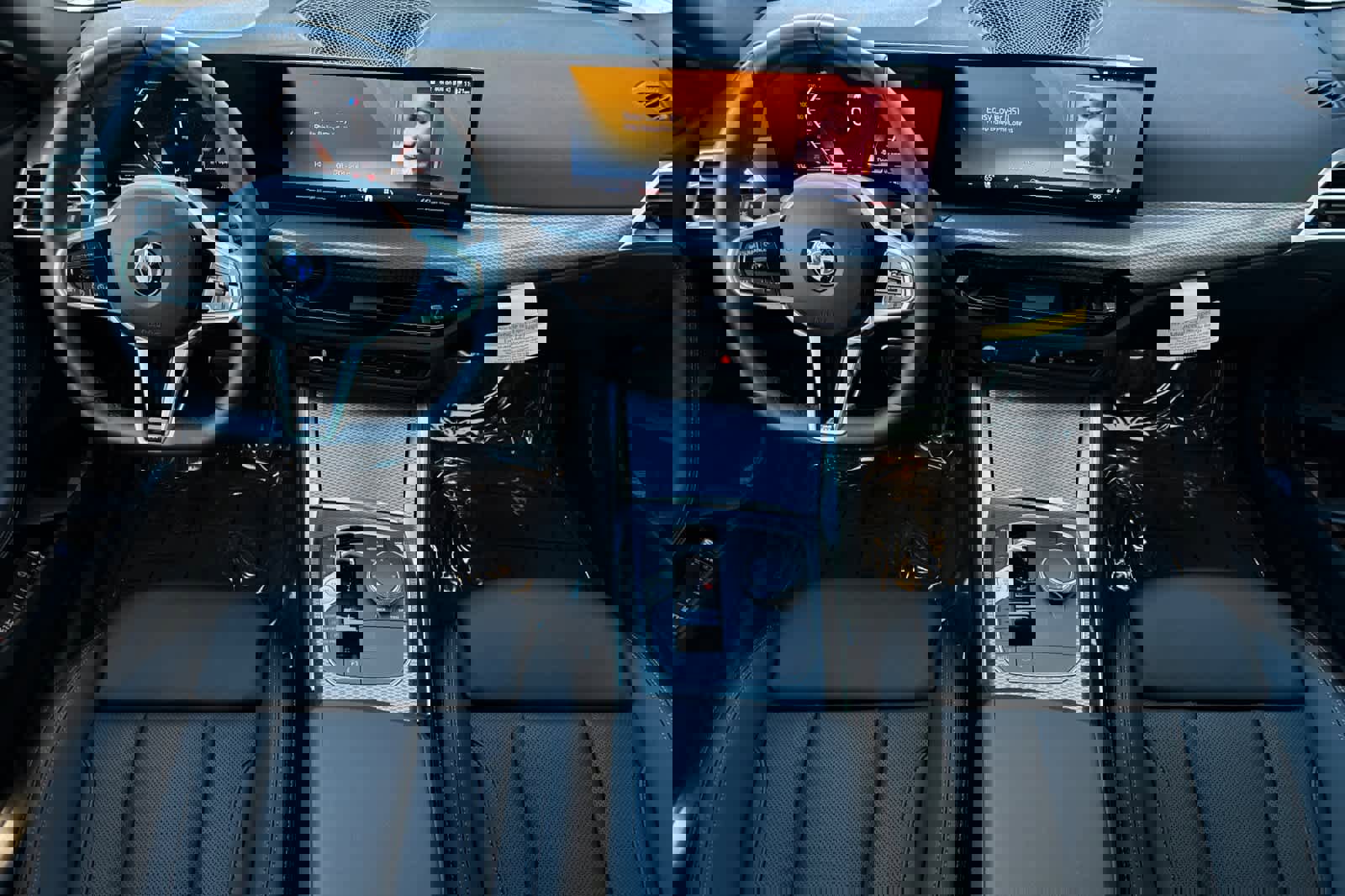 Used 2025 BMW 230i Coupe w/ M Sport Package image 3