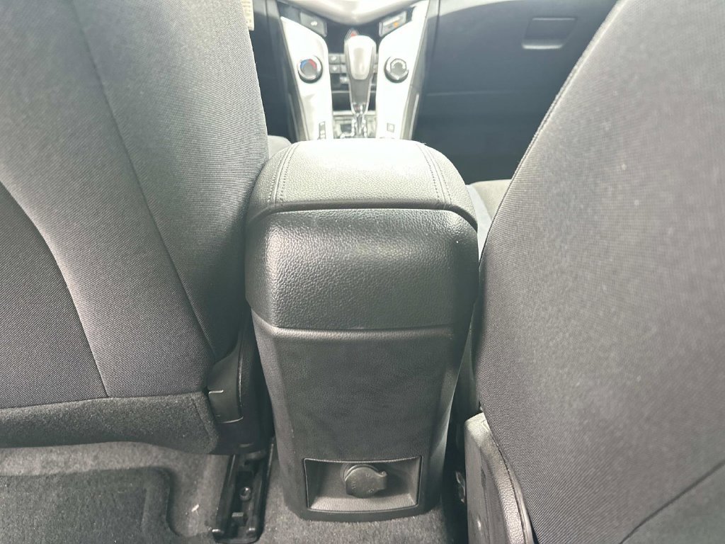 Used 2016 Chevrolet Cruze LT FWD image 14
