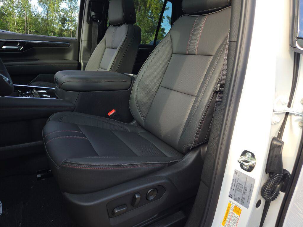 New 2026 Chevrolet Tahoe RST w/ Comfort Package AWD/4WD image 29