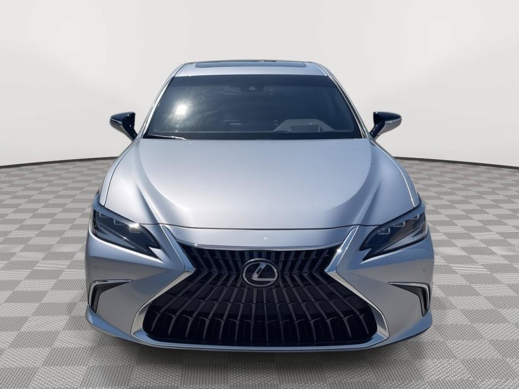 Used 2025 Lexus ES 300h w/ Premium Package FWD image 9