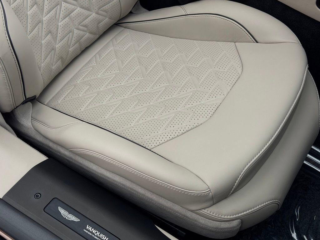 New 2026 Aston Martin Vanquish Convertible image 65