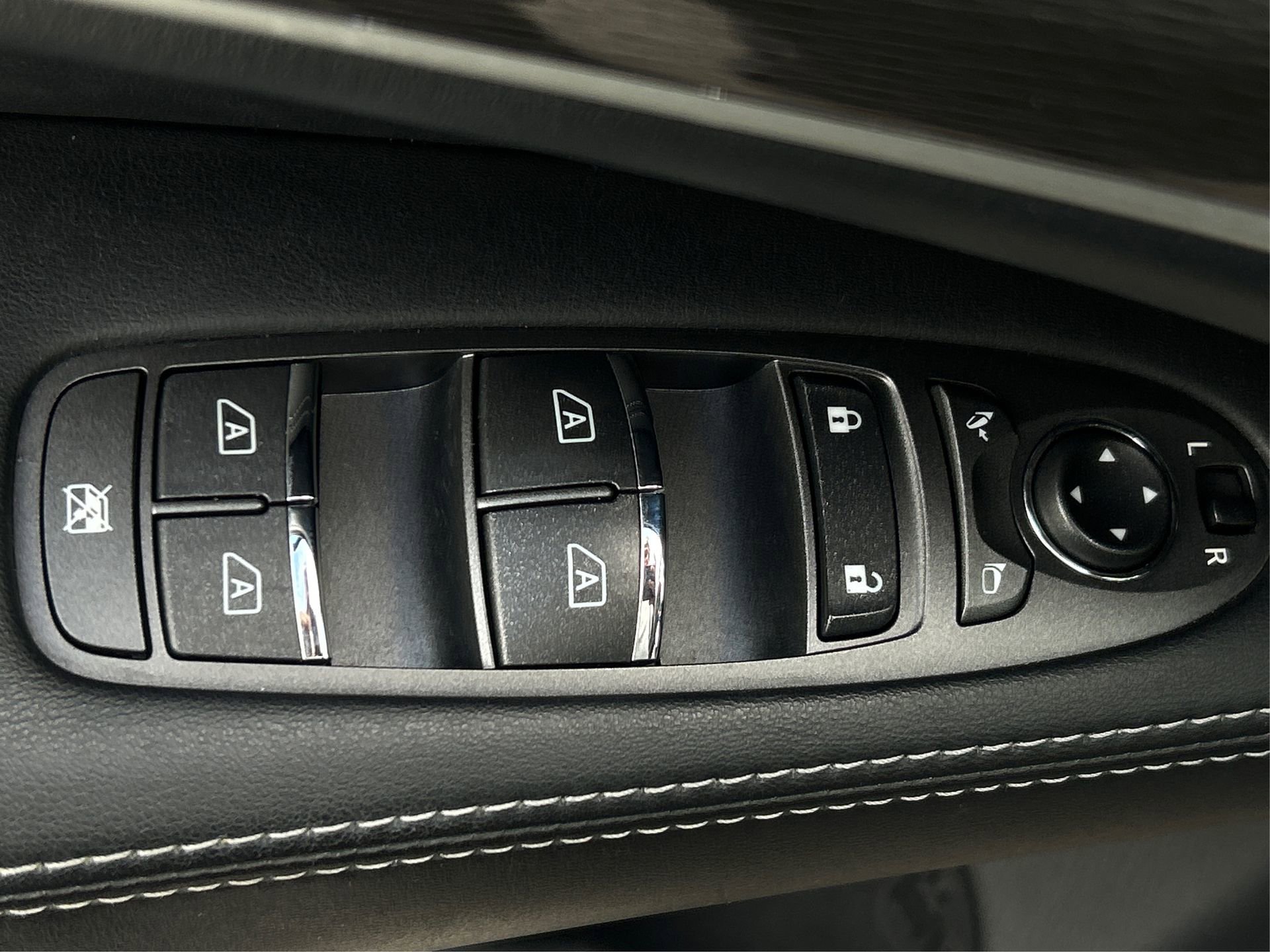 Used 2020 INFINITI QX60 Luxe w/ Essential Package image 36