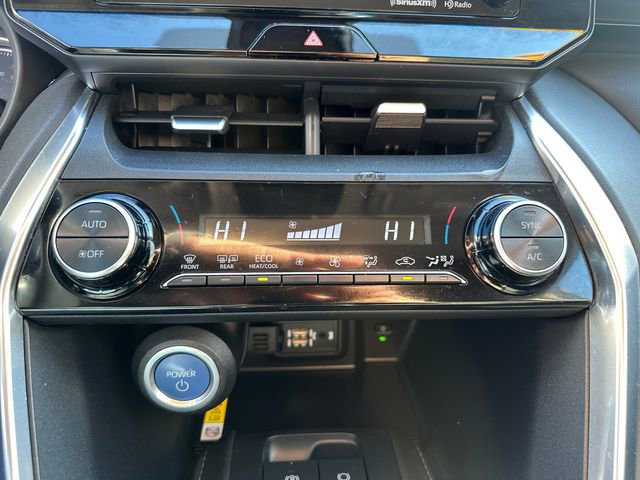 Certified 2021 Toyota Venza LE w/ Carpet Mat Package (TMS) image 37