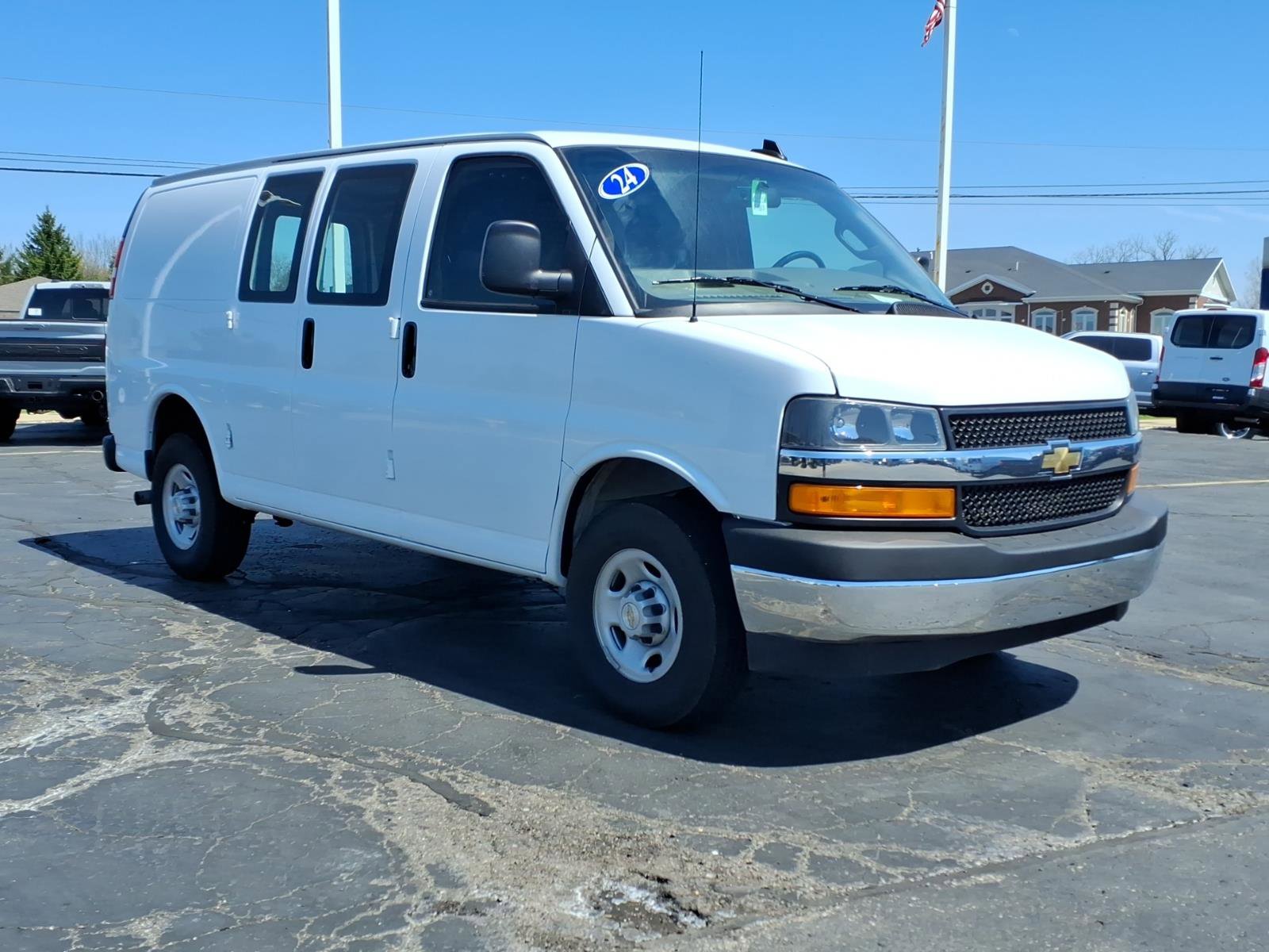 Used 2024 Chevrolet Express 2500 w/ Driver Convenience Package RWD image 3