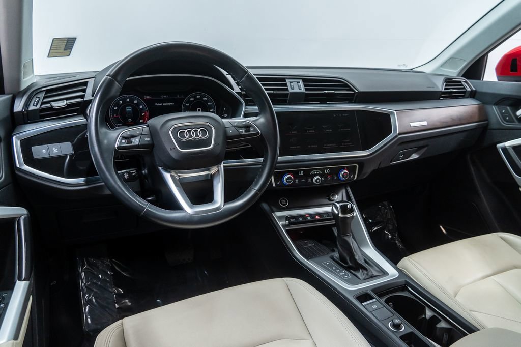 Used 2021 Audi Q3 2.0T Premium Plus w/ Premium Plus Package AWD/4WD image 4