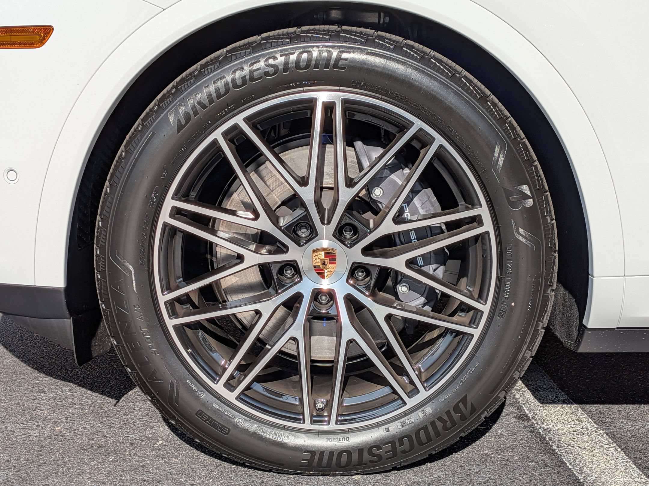 New 2026 Porsche Cayenne Coupe AWD/4WD image 38