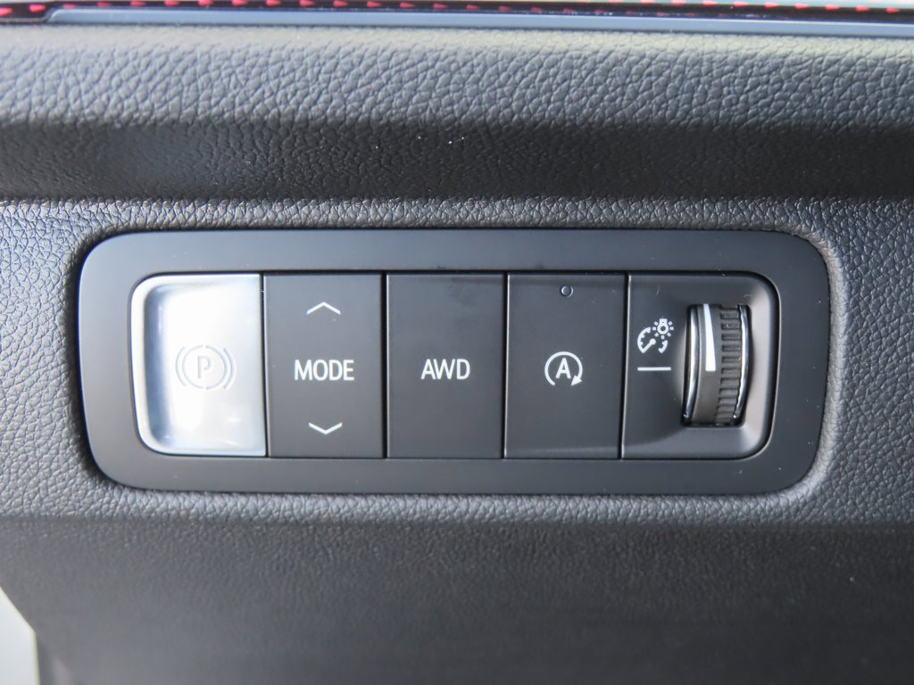 New 2026 Chevrolet Traverse RS w/ LPO, Floor Liner Package image 15