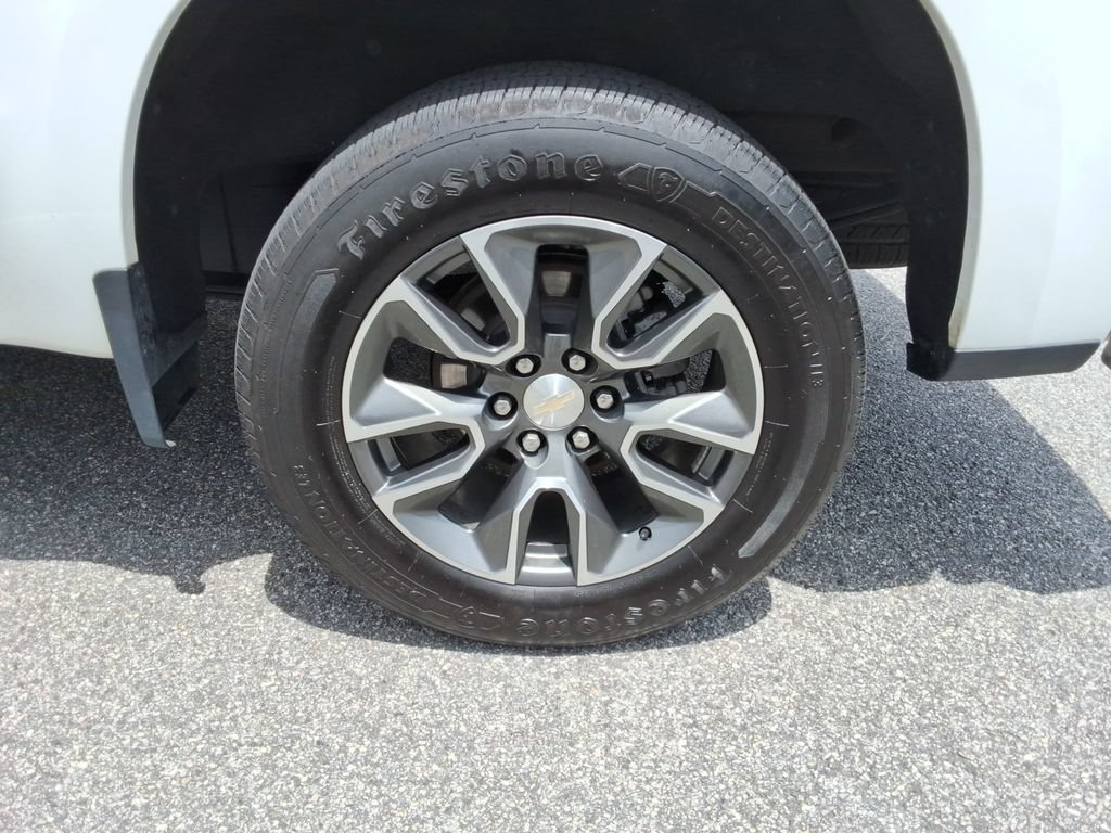 Certified 2022 Chevrolet Silverado 1500 LT w/ Protection Package AWD/4WD image 13