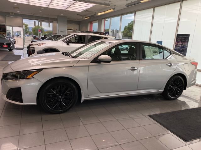 New 2025 Nissan Altima 2.5 SV w/ SV Special Edition Package image 3