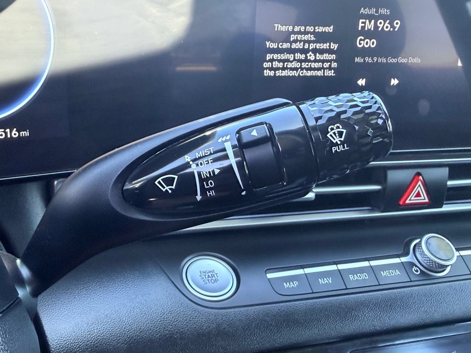 Used 2025 Hyundai Elantra SEL FWD image 31