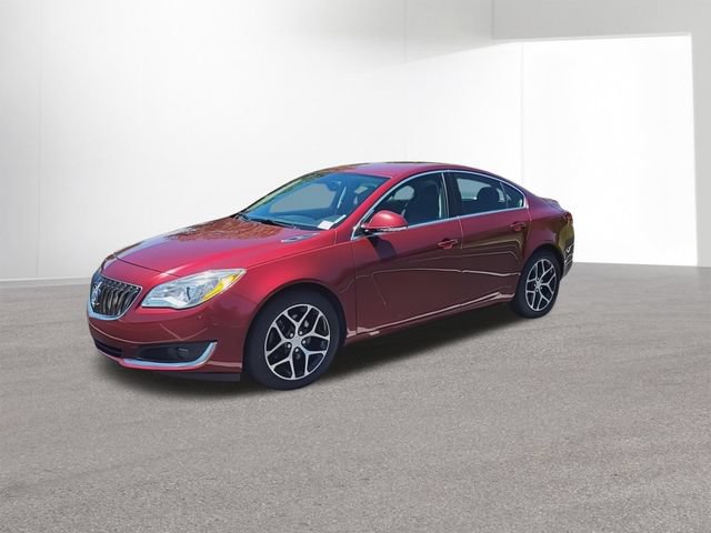 Used 2017 Buick Regal Sport Touring FWD image 4