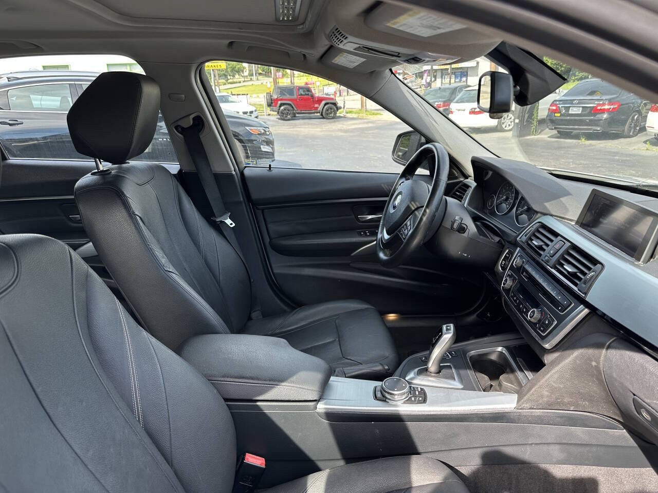 Used 2015 BMW 328i xDrive Sedan AWD/4WD image 16
