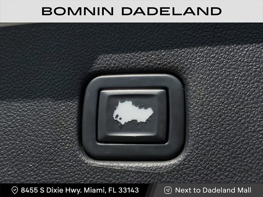 Used 2020 Chevrolet Blazer LT image 9