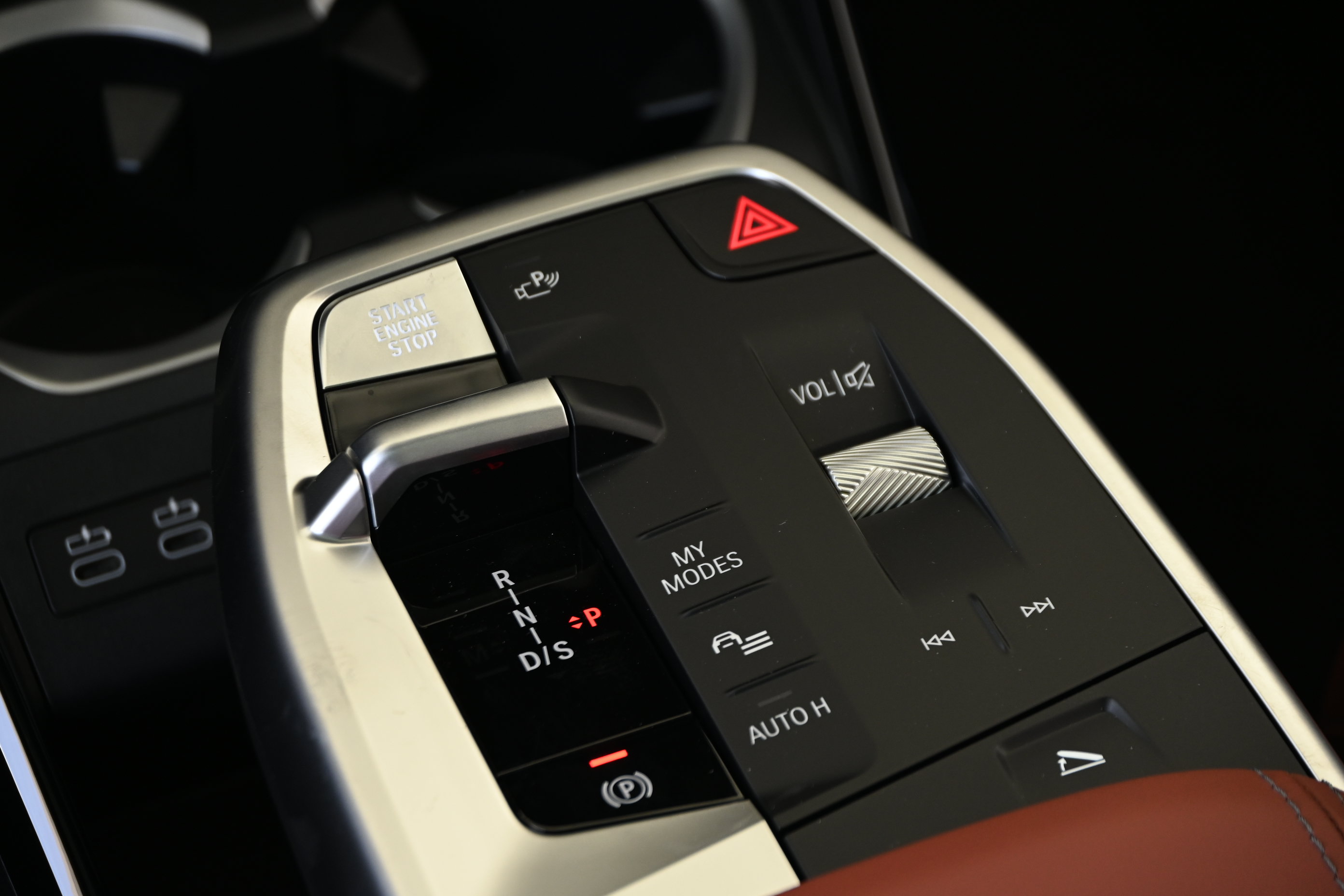 New 2027 BMW X2 xDrive28i AWD/4WD image 19