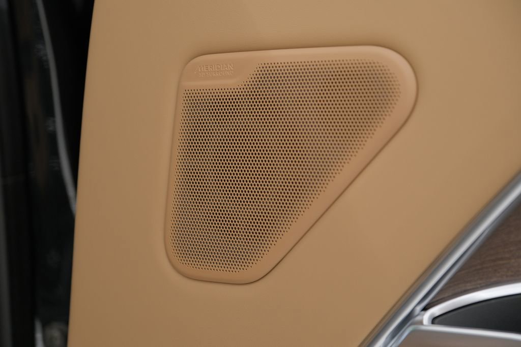 Used 2026 Land Rover Range Rover Long Wheelbase SE image 50