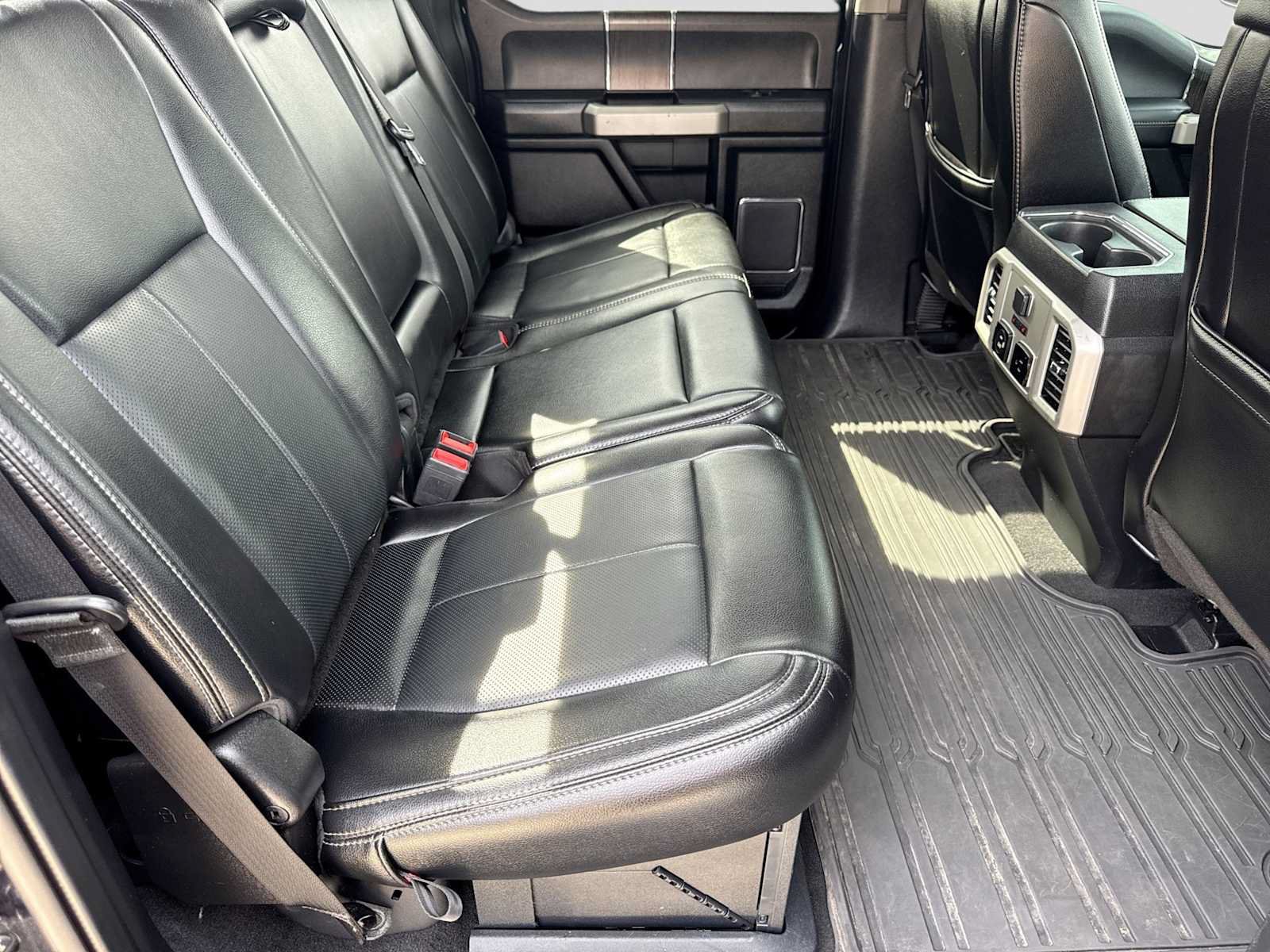 Used 2021 Ford F250 Lariat w/ Tremor Off-Road Package AWD/4WD image 21