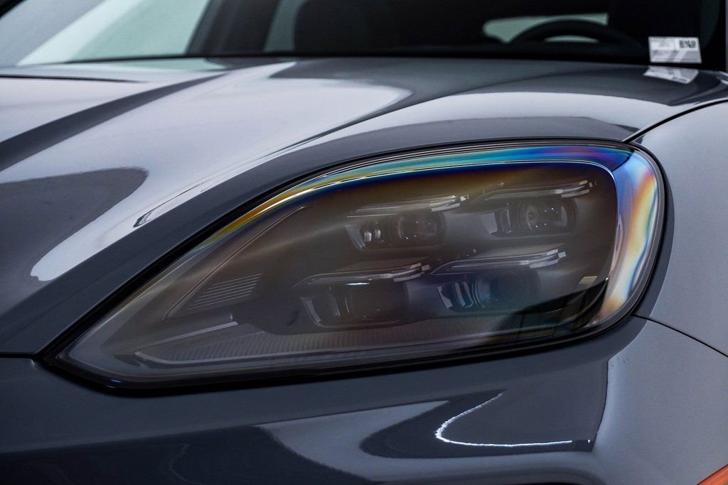 New 2026 Porsche Cayenne S image 7