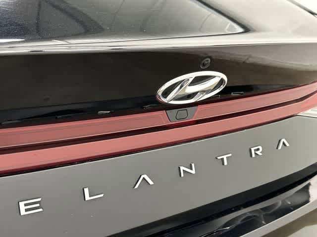 Used 2023 Hyundai Elantra SEL w/ Winter Weather Package FWD image 26