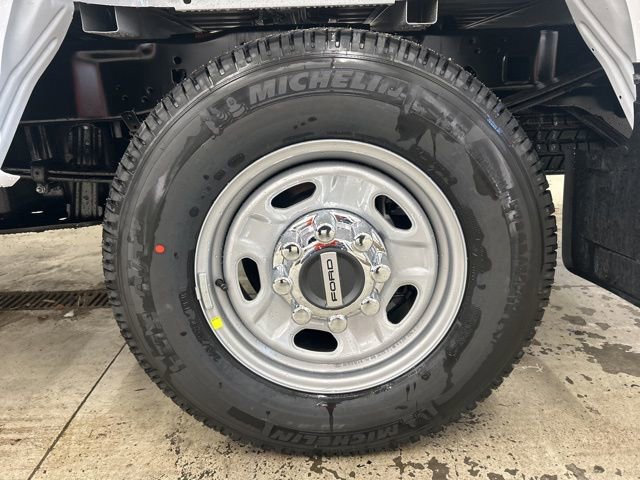 New 2026 Ford F250 XL w/ FX4 Off-Road Package image 7