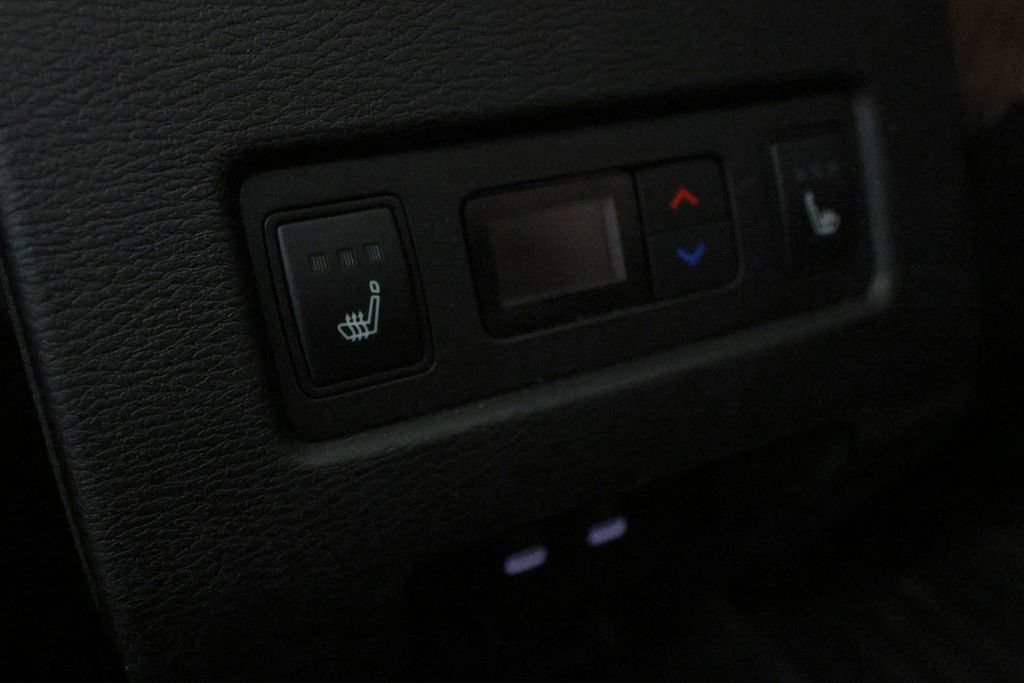 Used 2025 Mitsubishi Outlander SEL FWD image 16