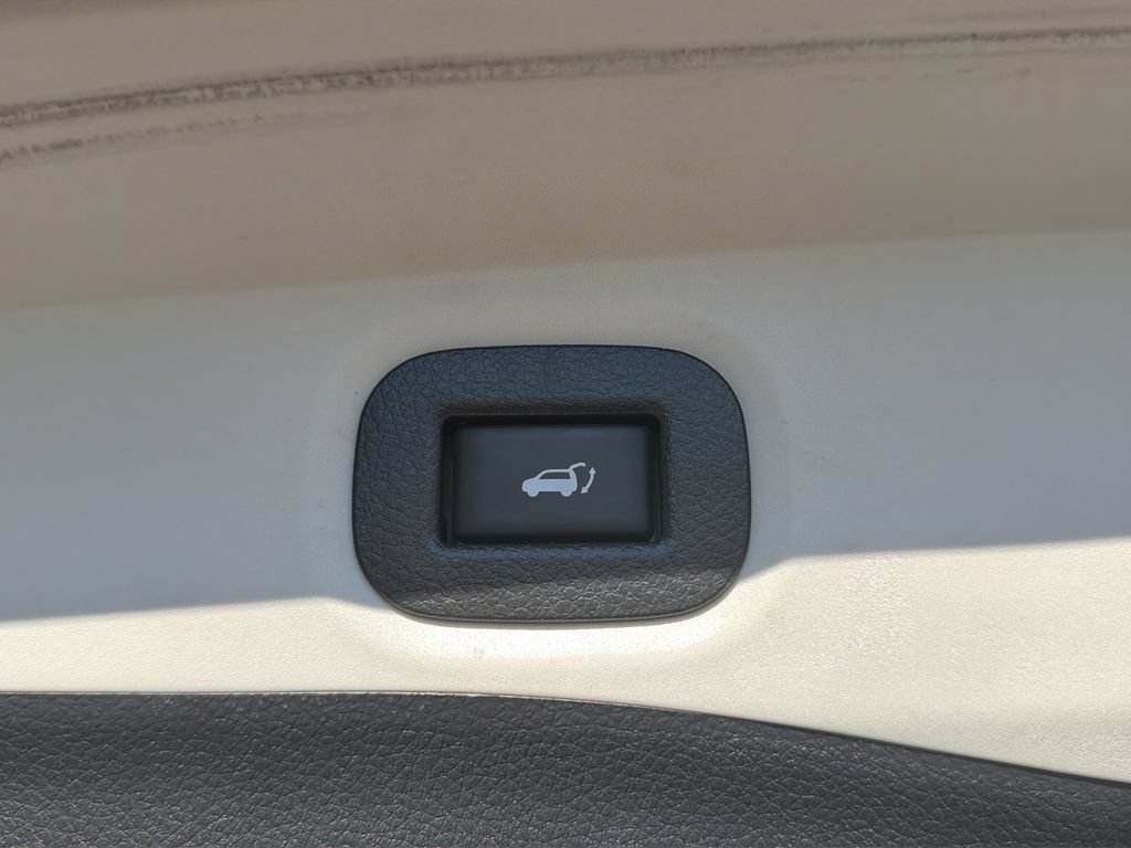 Used 2020 Nissan Rogue SV FWD image 50